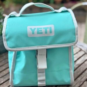 YETI Aquafier daytrip Insulated Bag